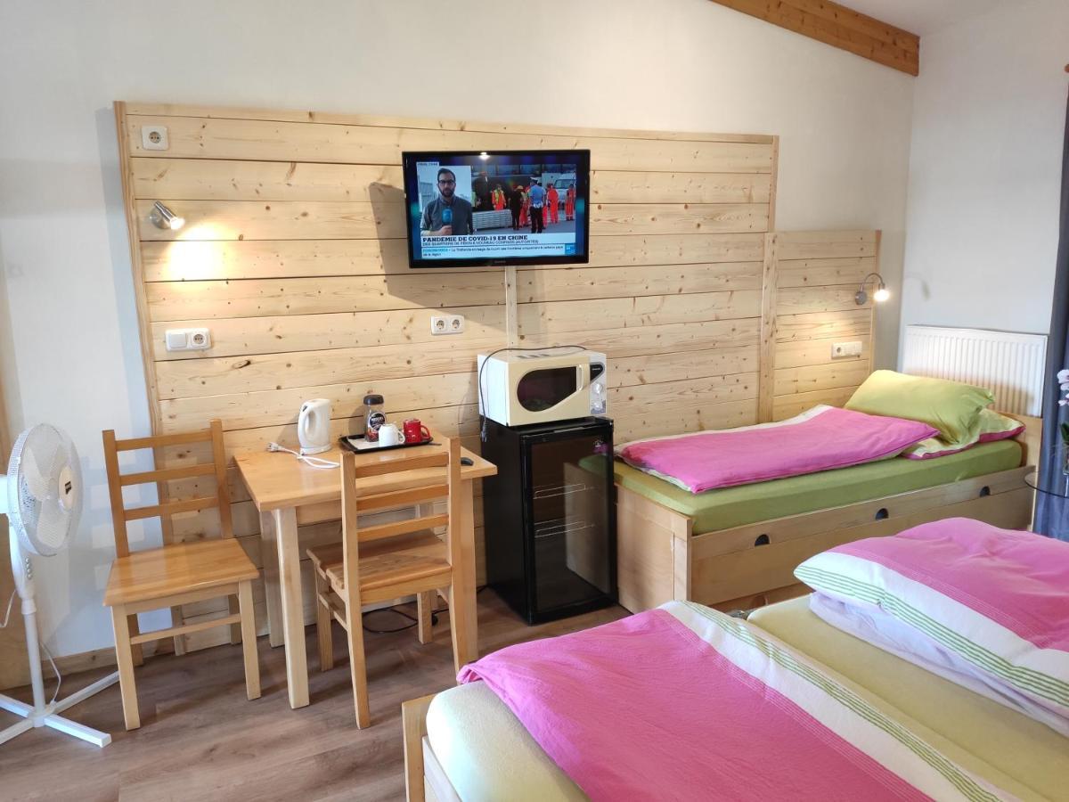 Max Motel Hinterzhof Exteriör bild