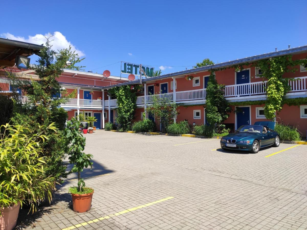 Max Motel Hinterzhof Exteriör bild