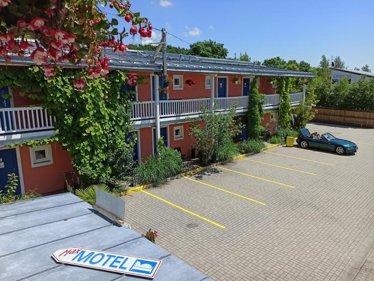 Max Motel Hinterzhof Exteriör bild