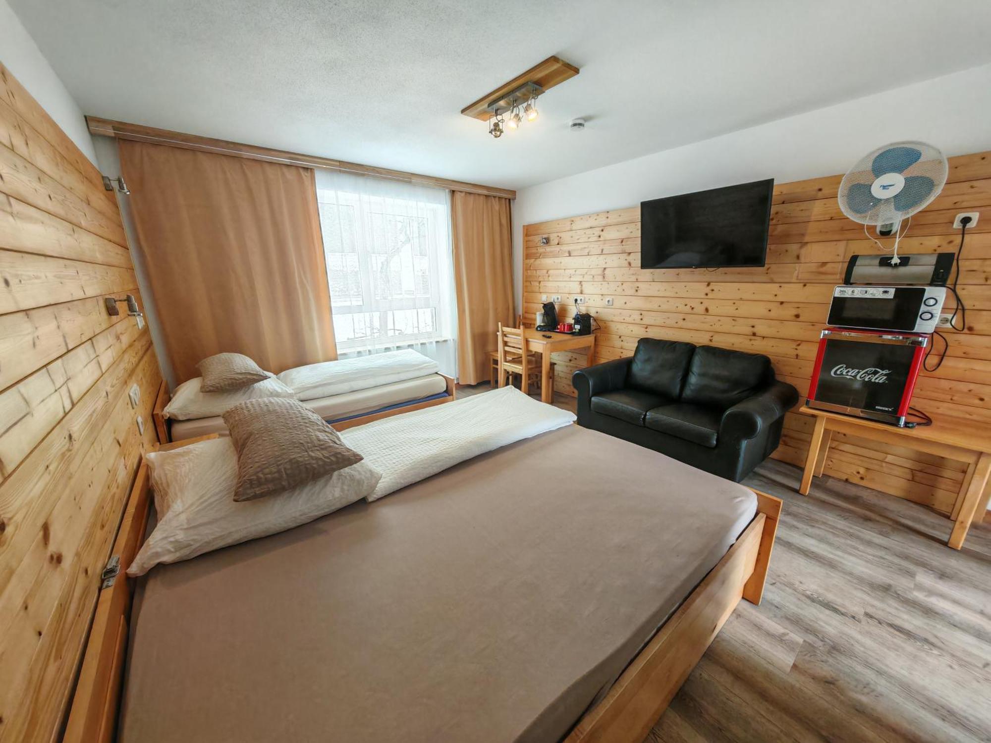 Max Motel Hinterzhof Exteriör bild